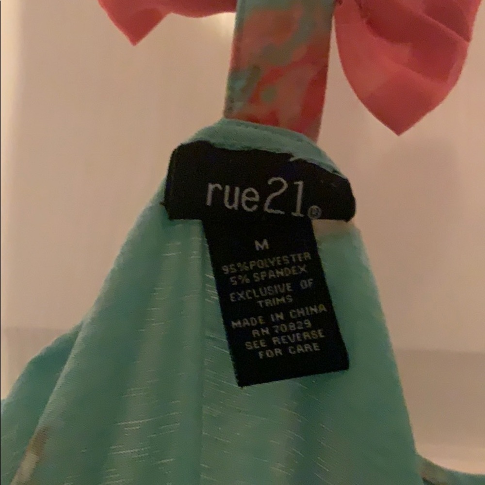 Tank top - Picture 2 of 4